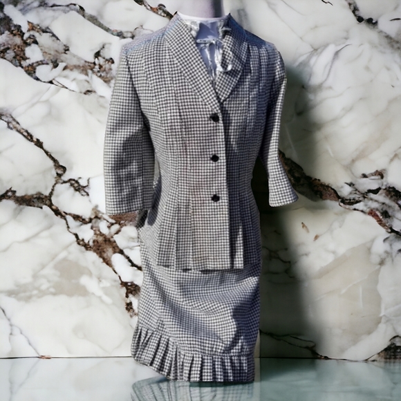 T. Milano pencil skirt suit set sz 12P blk/wht - Picture 10 of 11
